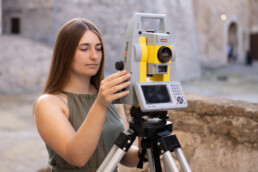 Le attività sul campo durante il Digital Heritage Camp: 3D Surveying Training in Sermoneta Castle and Ninfa Park, 2024 | © Daniele Ferdani, CNR ISPC